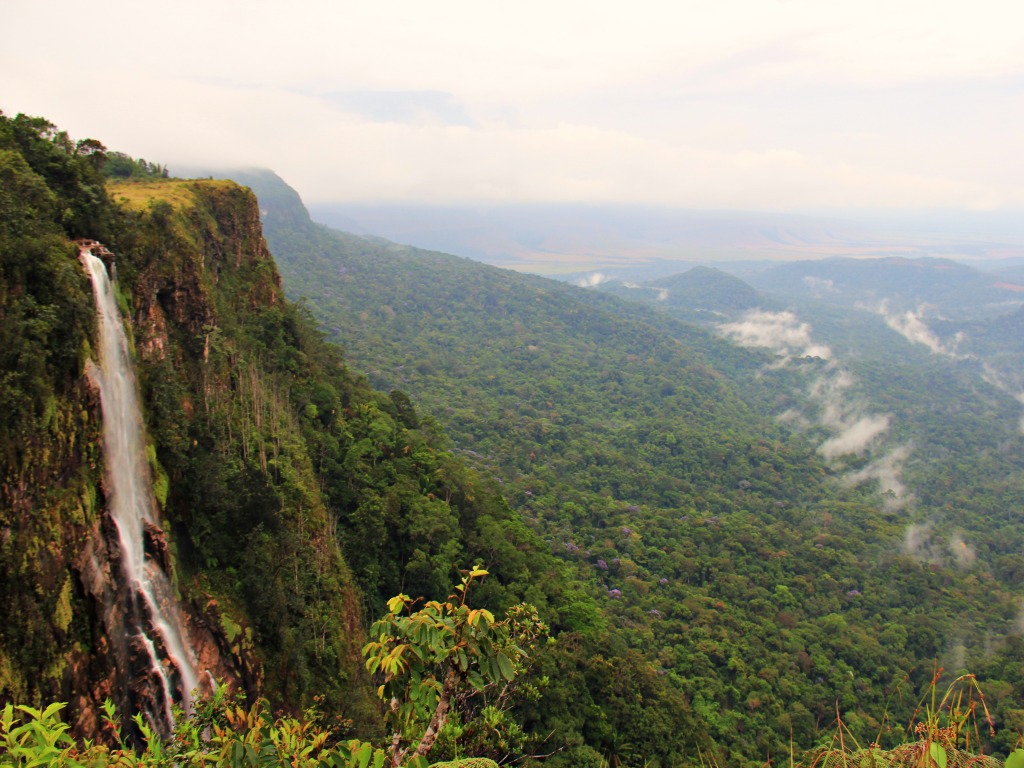 Aicha Falls Canaima Venezuela